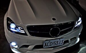 Kit phare avant led Mercedes classe C w204 halogène