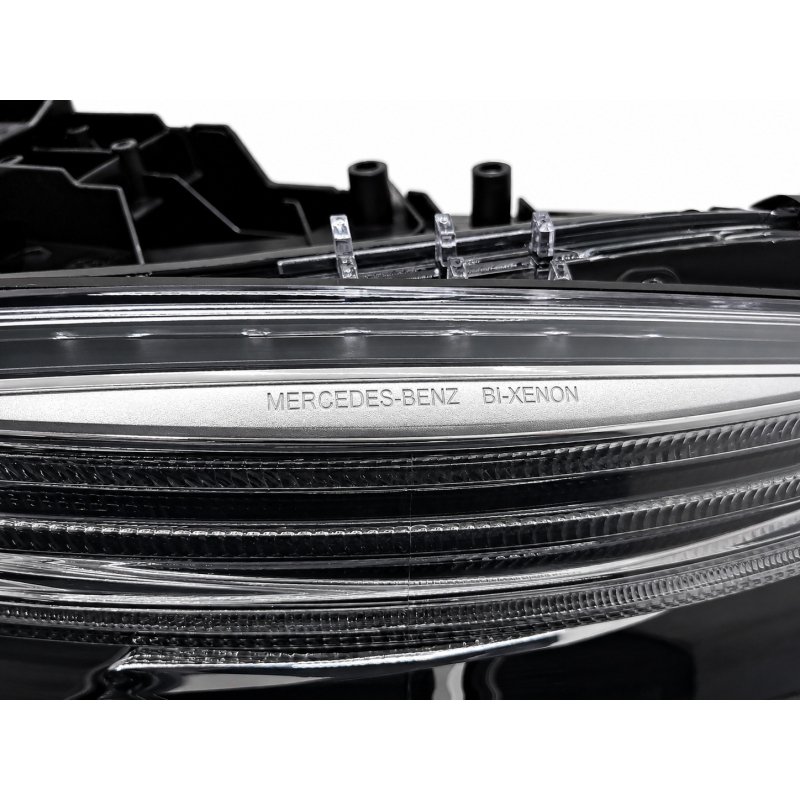 Phare droit mercedes CLA x117 A1179066400 logo origine